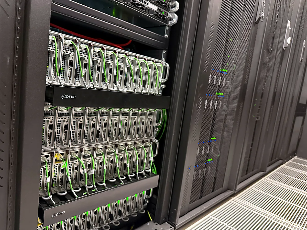 Netrouting bare-metal server hardware — performance-optimized platforms